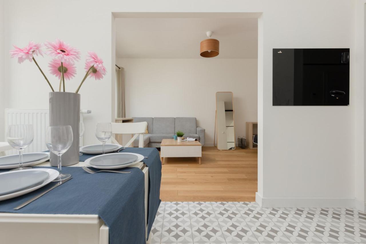 Warsaw Apartment Sierakowskiego By Noclegi Renters Esterno foto